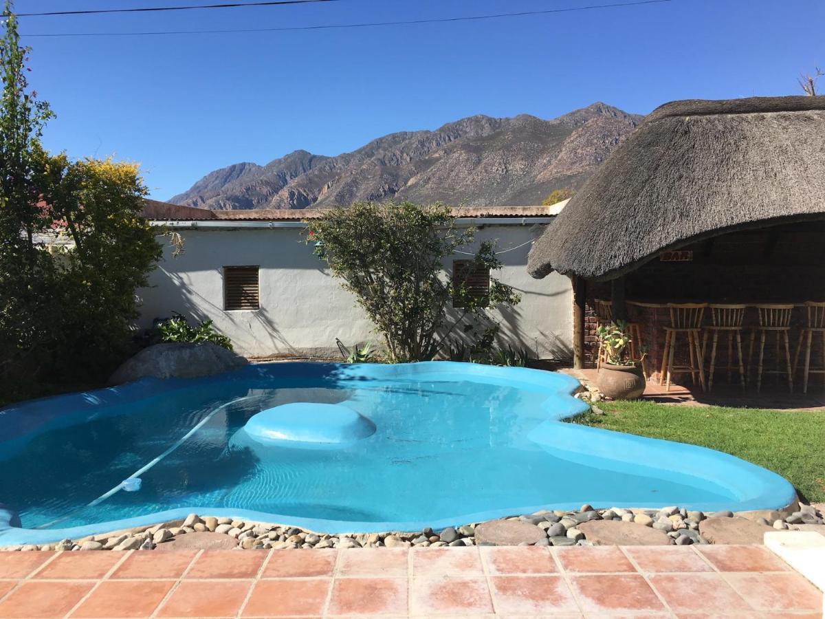 John Montagu Accommodation エクステリア 写真