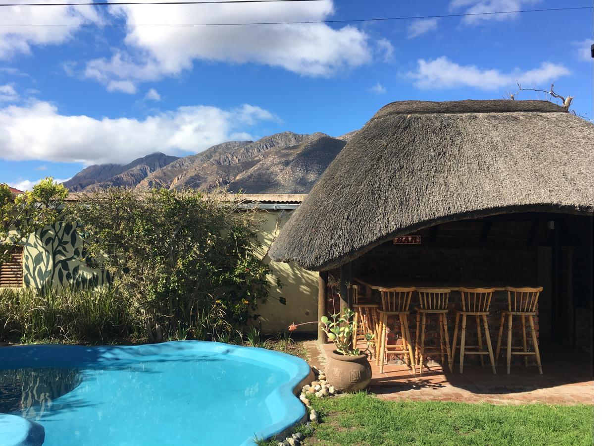 John Montagu Accommodation エクステリア 写真